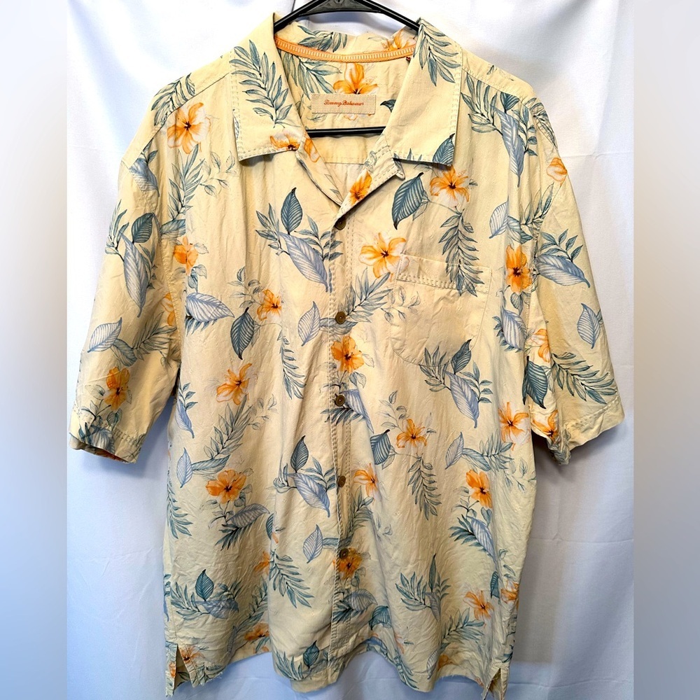 Tommy Bahama Size XL 100% Silk Hawaiian Camp Shirt Multicolor Floral‎ Print
